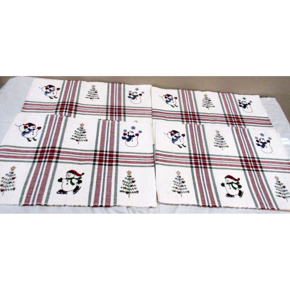 NWT Set of 4 St. Nicholas Square Woven Placemats Snow Pals Christmas Holiday